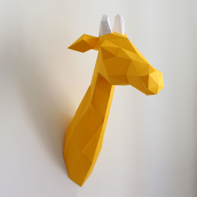 girafa amarela branca