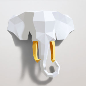 Elefante branco e amarelo